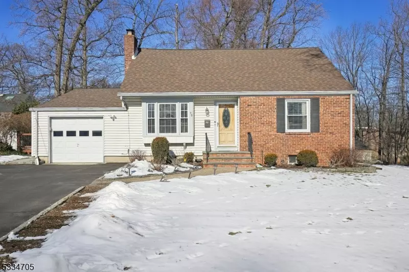 90 Lyons Pl, Springfield Twp., NJ 07081