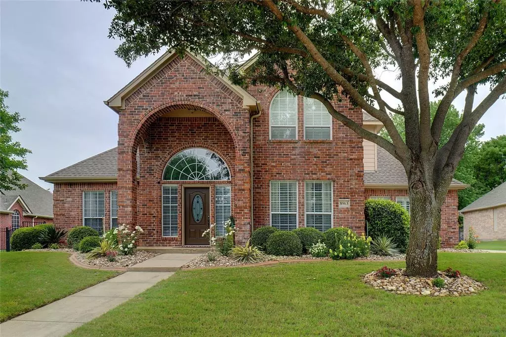 Benbrook, TX 76126,8963 Ranch Bluff Court