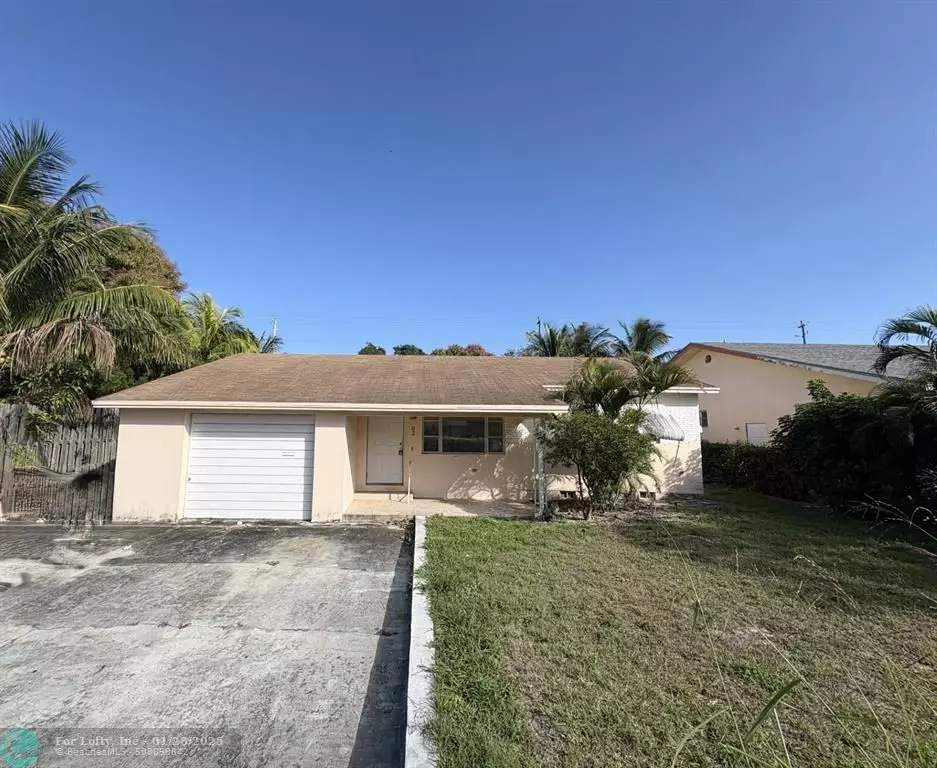 Lake Worth Beach, FL 33460,802 S Ridge St