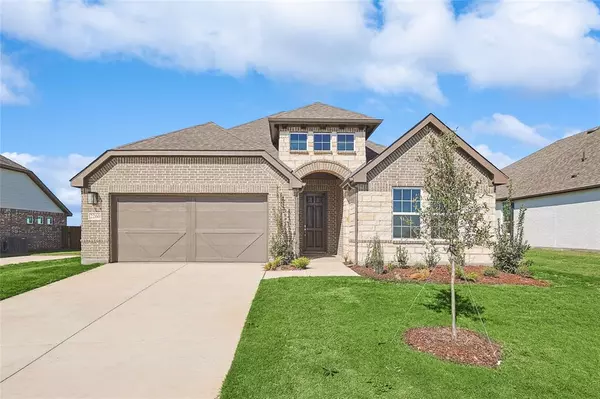 2260 Garnet Drive, Waxahachie, TX 75167