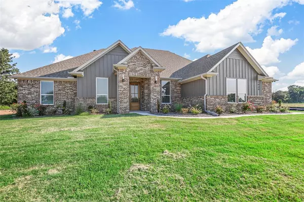 1049 Silver Sage Trail, Weatherford, TX 76085