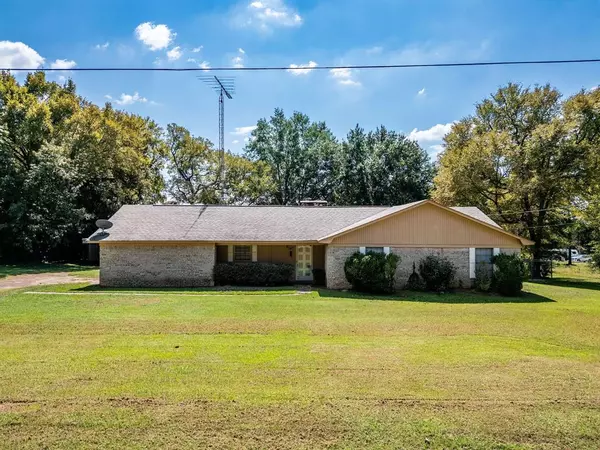 Daingerfield, TX 75638,147 CR 1128