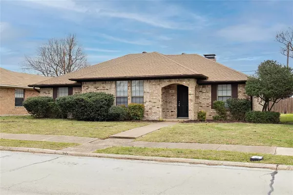 407 Stoneybrook Drive, Wylie, TX 75098