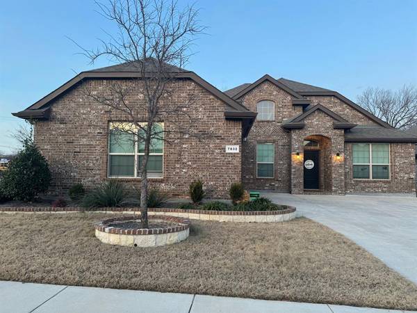 7832 Bella Way, Arlington, TX 76001