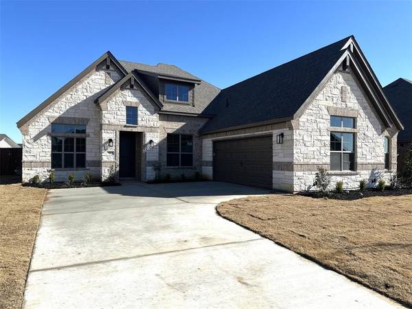 907 Meadow View, Cleburne, TX 76033