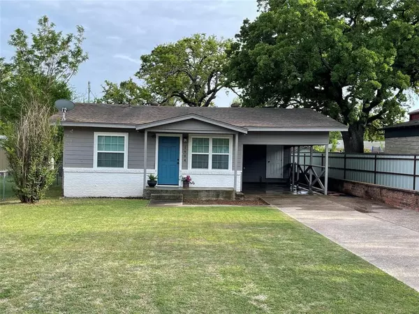 1904 Cates Street, Bridgeport, TX 76426