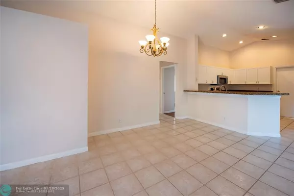 Weston, FL 33331,4378 Dogwood Circle