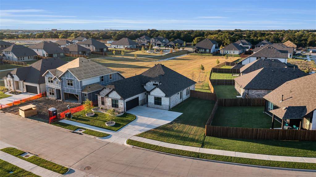 2336 Rams Horn Lane, Waxahachie, TX 75167