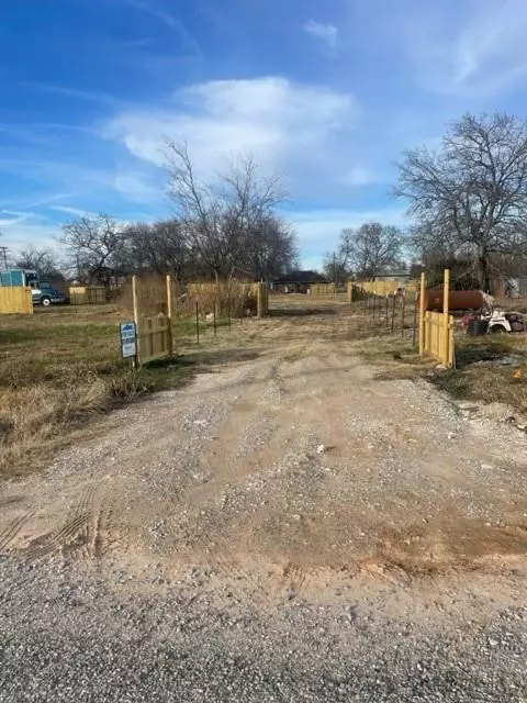 Honey Grove, TX 75446,933 E Scott Street