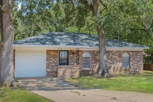 1214 Carla Street, Denison, TX 75020