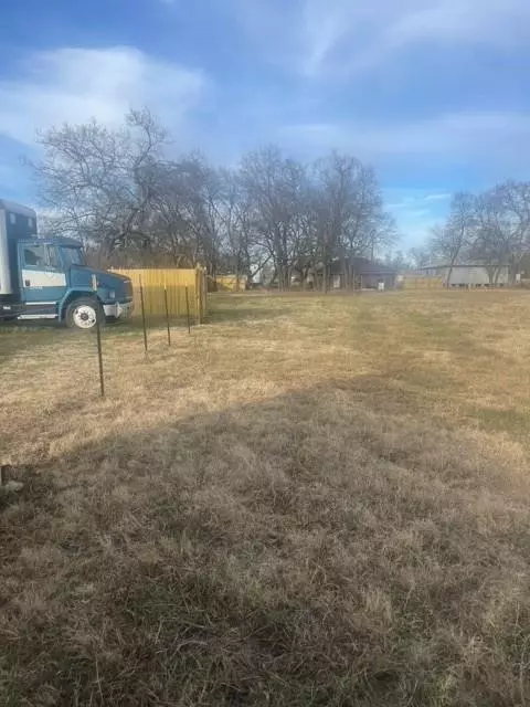 Honey Grove, TX 75446,933 E Scott Street