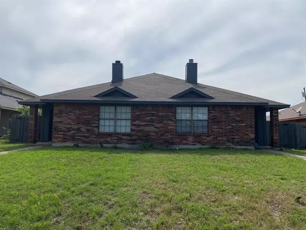 1441 N Bluegrove Road, Lancaster, TX 75134