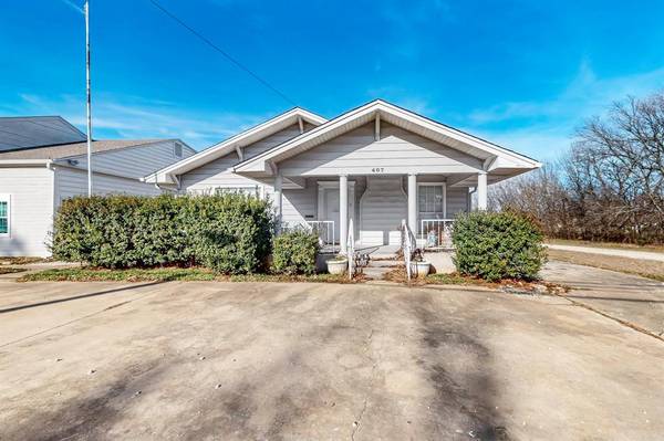 407 W Main Street, Whitesboro, TX 76273