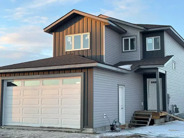 9094 80 AVE, Grande Prairie, AB T8V7P6