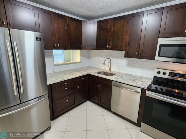 4700 Washington St  #308, Hollywood, FL 33021