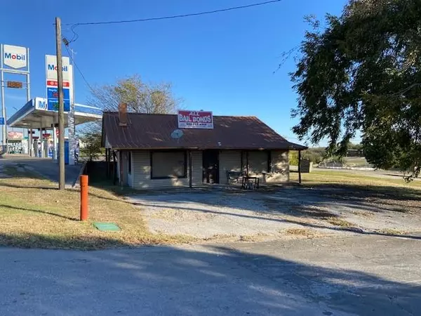 Decatur, TX 76234,902 W Main Street