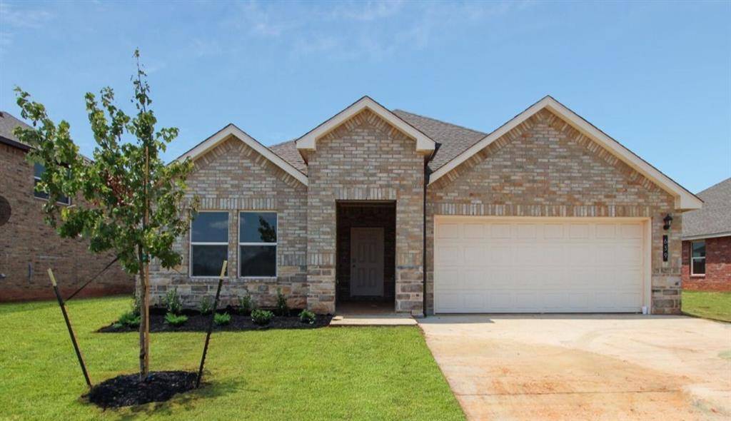 639 Park Place Drive, Newcastle, OK 73065