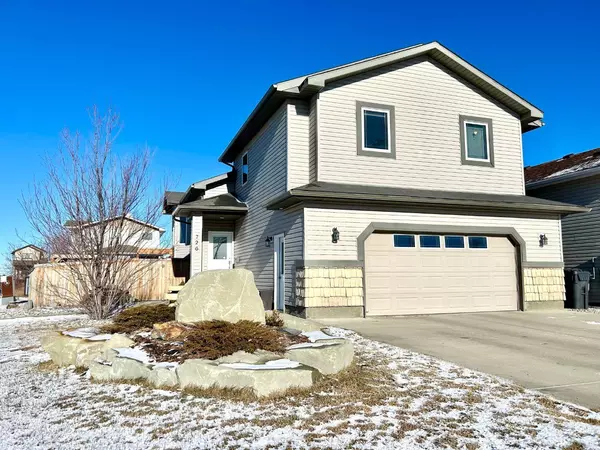 726 Aberdeen CRES West, Lethbridge, AB T1J5B2