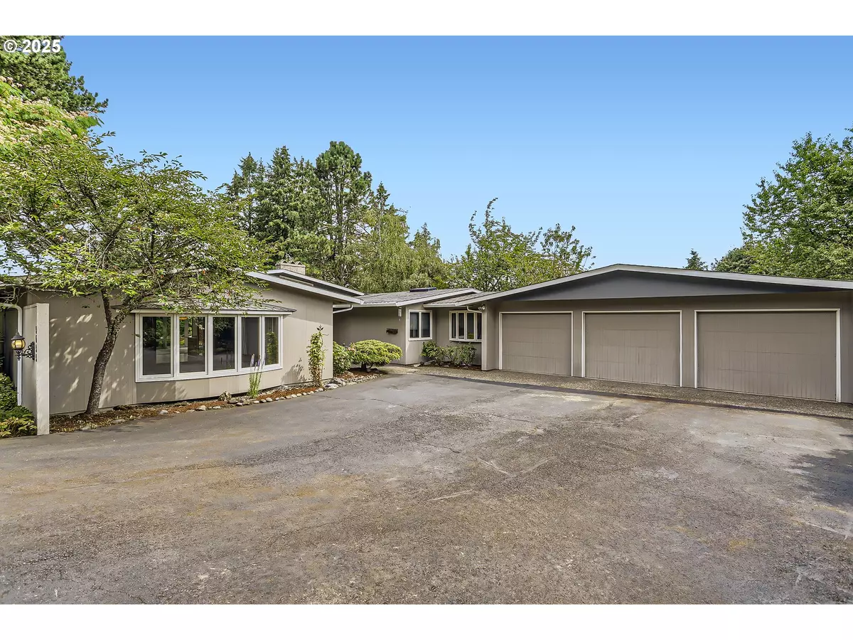 West Linn, OR 97068,5055 SUMMIT ST