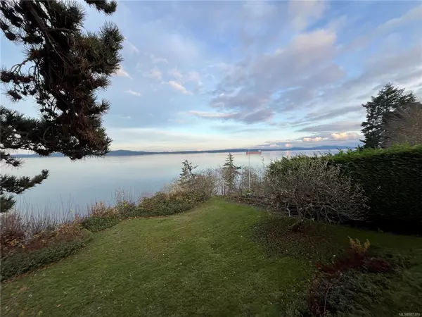 Saltair, BC V0R 1K1,3640 Seaview Cres