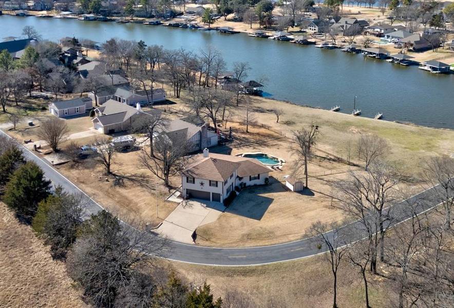 1346 Kiowa Drive E, Lake Kiowa, TX 76240