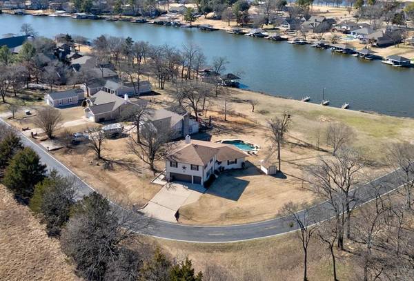 1346 Kiowa Drive E, Lake Kiowa, TX 76240