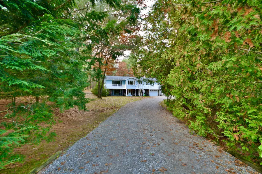 20 Coulters LN W, Muskoka, ON P1P 1R1