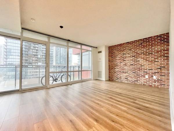 4K Spadina AVE #920, Toronto C01, ON M5V 3Y9