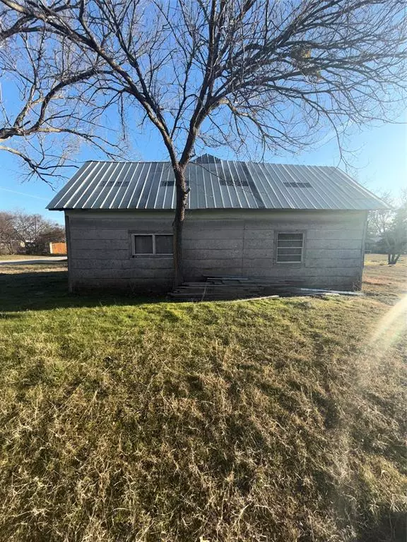 Nocona, TX 76255,611 Baylor Street