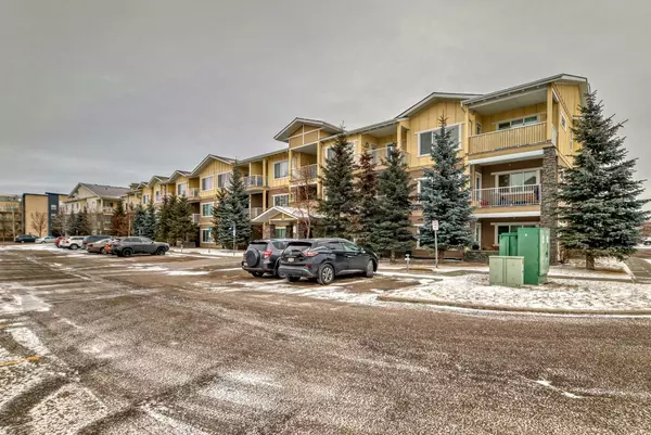 Airdrie, AB T4A 0J3,4 Kingsland Close Southeast #3304