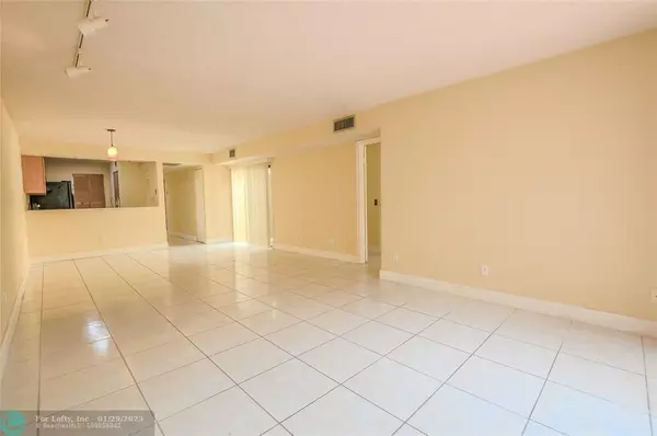 Pembroke Pines, FL 33026,1341 E Golfview Dr  #1341