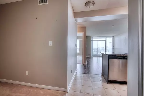 Mississauga, ON L5M 7S2,4900 Glen Erin DR #1210