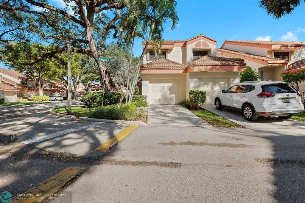 Hollywood, FL 33021,3543 Emerald Oaks Dr  #2801