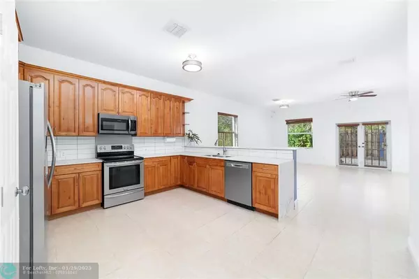 Coral Springs, FL 33065,7943 NW 44th Ct