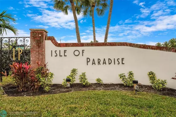 450 Paradise Isle Blvd  #302, Hallandale Beach, FL 33009