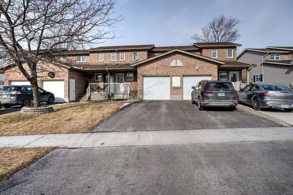 15 Raycraft DR, Lennox & Addington, ON K7N 1Z1