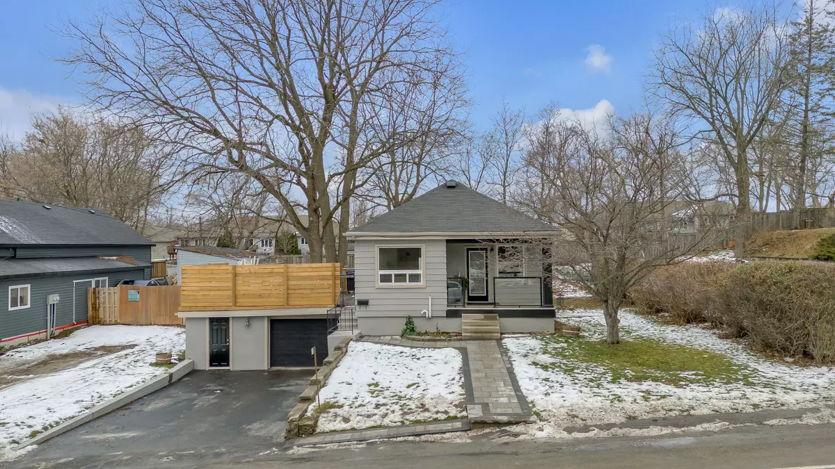 Frontenac, ON K7M 3L8,951 Sydenham RD