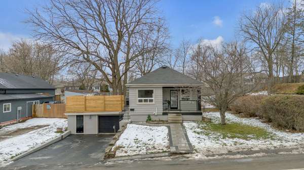 951 Sydenham RD, Frontenac, ON K7M 3L8