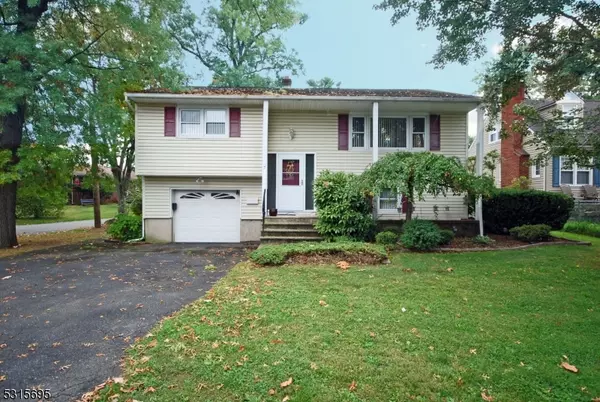 7 3rd St,  Little Falls Twp.,  NJ 07424