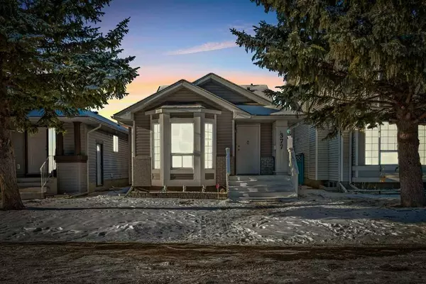 Calgary, AB T3J 3H7,377 Martinwood PL NE