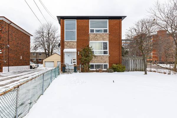 796 MIDLAND AVE #1, Toronto E04, ON M1K 4E7