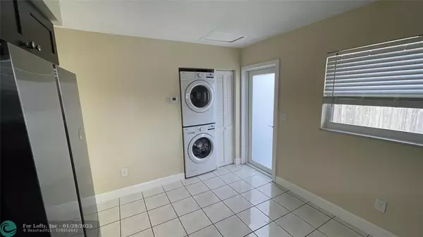 Fort Lauderdale, FL 33334,1733 NE 56th Ct