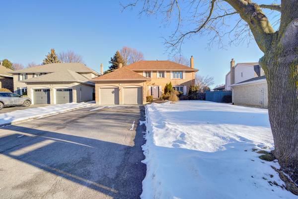 139 Briarwood RD, Markham, ON L3R 2X1