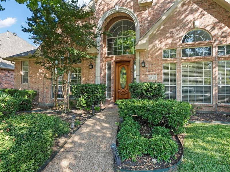 2528 Meadow Hills Lane, Plano, TX 75093