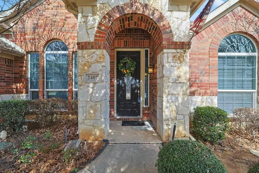 2407 Gulf Stream Lane, Arlington, TX 76001