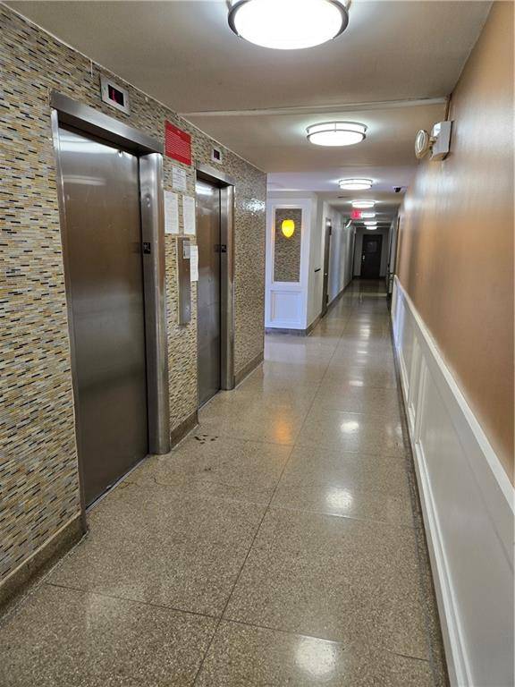Brooklyn, NY 11207,380 Cozine AVE #8F