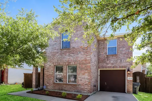 4625 Via James Jacob, Dallas, TX 75211