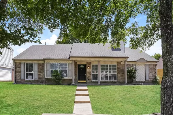 724 Sewell Drive, Lancaster, TX 75146