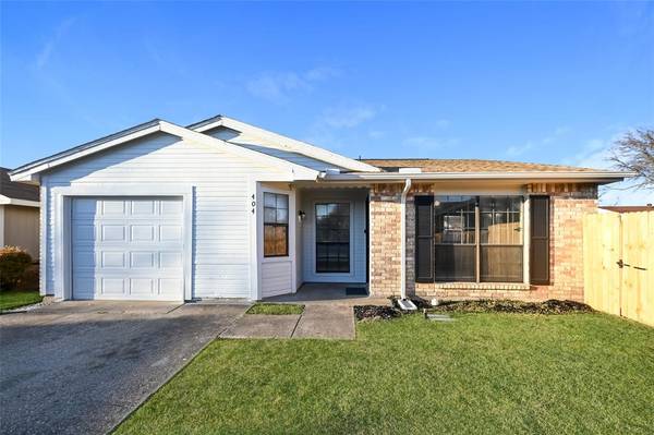 404 Weaver Street, Cedar Hill, TX 75104