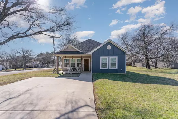 430 E Monterey Street, Denison, TX 75021